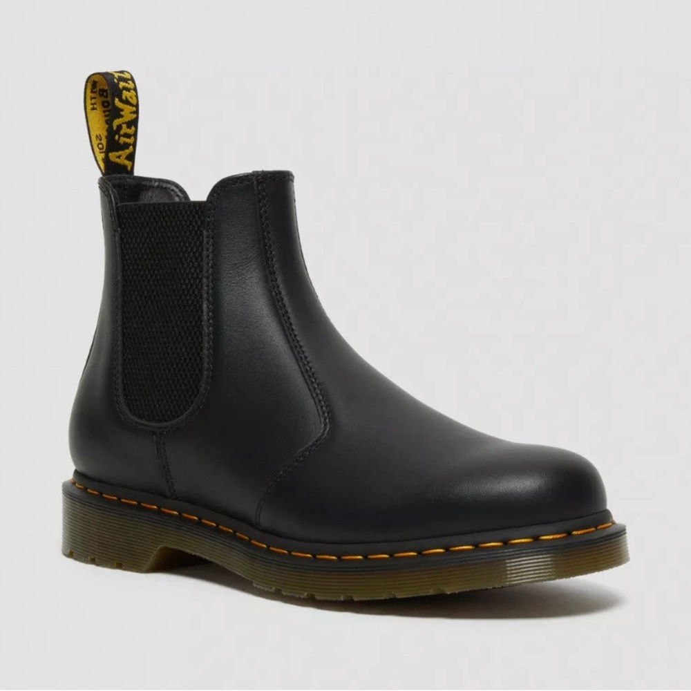 Men’s Size 9 2976 NAPPA LEATHER CHELSEA BOOTS